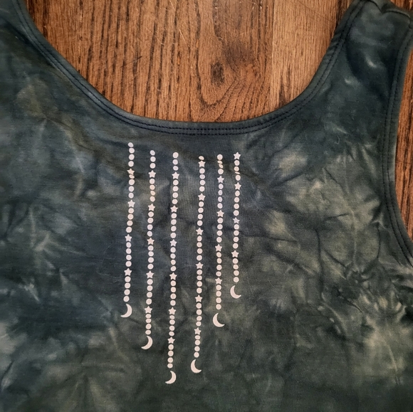 Purusha People Evergreen Retreat Set size Medium Boy Shorts + Ascent Top - Picture 3 of 9